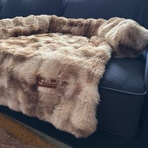 Brand New in Bag Pelsbarn Dog Sofa Bed